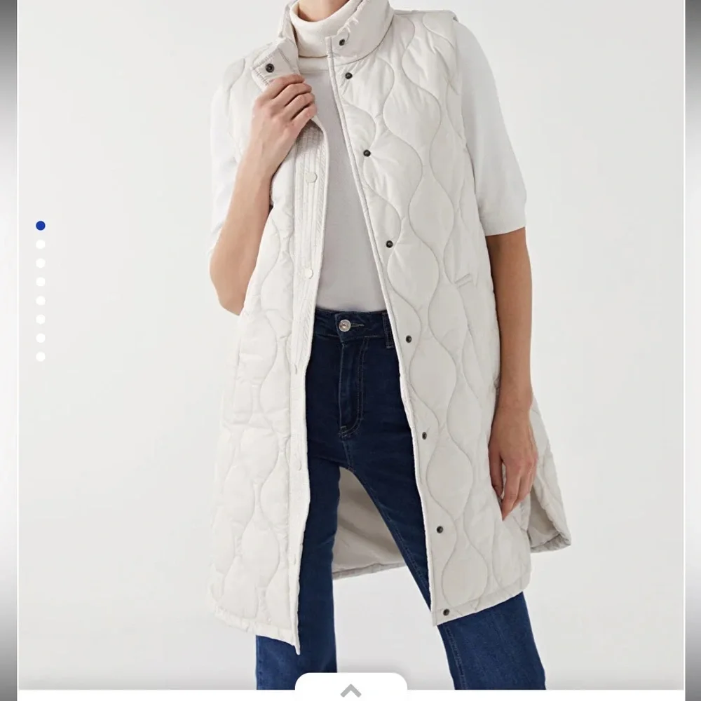 Joie Long White Sleeveless Puffer Vest, lightweight and quilted w/Pockets. - Picture 1 of 10